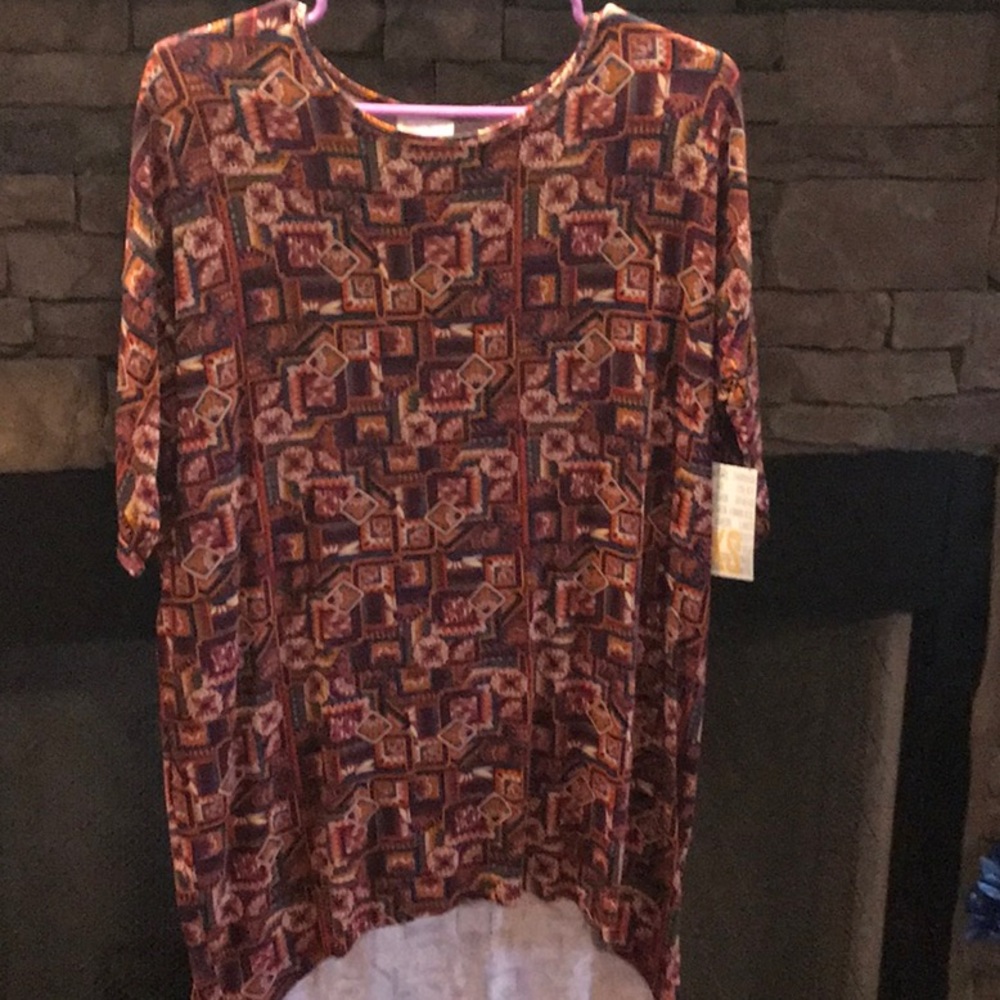 LulaRoe Irma. Slinky material.
